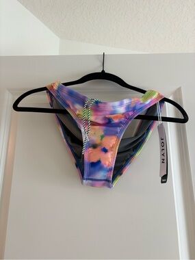 Jolyn Andy Bottom